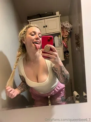 Queenbee6 OnlyFans Leaked Free Thumbnail Picture - #xwe8WRIlrQ