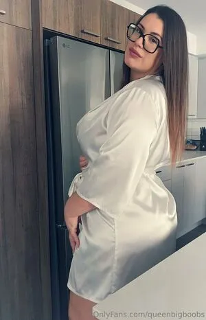 Queenbigboobs OnlyFans Leaked Free Thumbnail Picture - #FItCH6kluj