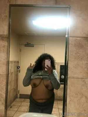 Queencurls OnlyFans Leaked Free Thumbnail Picture - #Z6YCTr0eW8