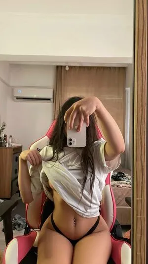 Queeneave OnlyFans Leaked Free Thumbnail Picture - #lyKS3zgeBg