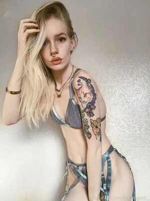 Queengem OnlyFans Leaked Free Thumbnail Picture - #DweQXv72V2