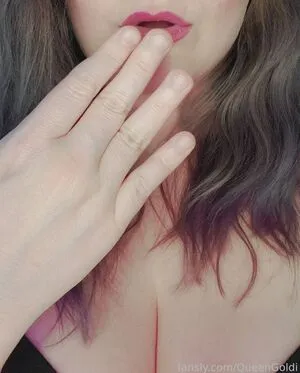 Queengoldi OnlyFans Leaked Free Thumbnail Picture - #N7PuGGa3o9