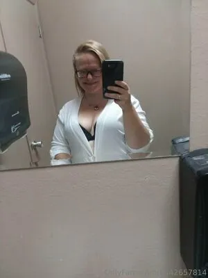 Queengreeneyes420 OnlyFans Leaked Free Thumbnail Picture - #JgN3U8Ndnh