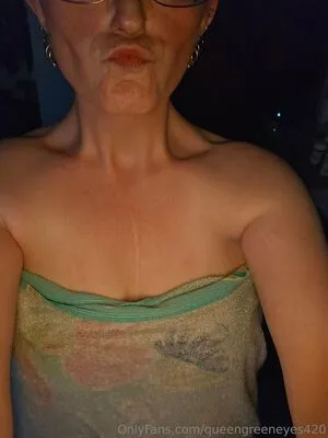 Queengreeneyes420 OnlyFans Leaked Free Thumbnail Picture - #NrP3k8IwtO