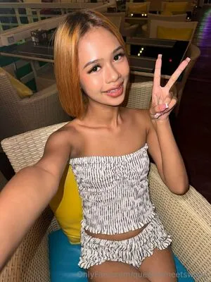 Queenie OnlyFans Leaked Free Thumbnail Picture - #DicmkwChlr
