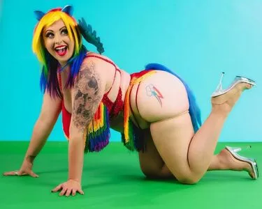 Queenie Von Curves OnlyFans Leaked Free Thumbnail Picture - #EbElOgEJXz