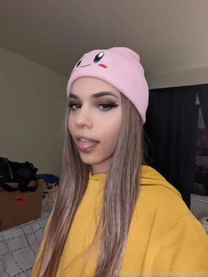 Queeniesteph OnlyFans Leaked Free Thumbnail Picture - #MM2TcZ8Nps