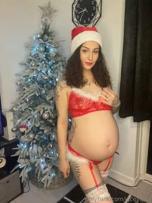 Queeniink69 OnlyFans Leaked Free Thumbnail Picture - #GrqnM8FIMc