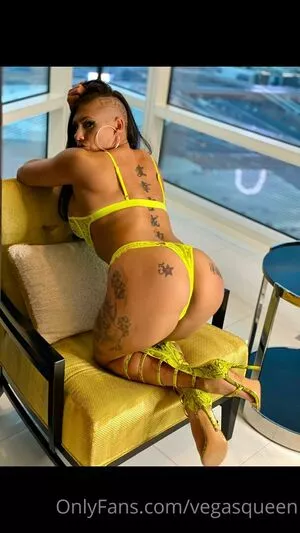 Queenkarma69 OnlyFans Leaked Free Thumbnail Picture - #CgseZogP2o
