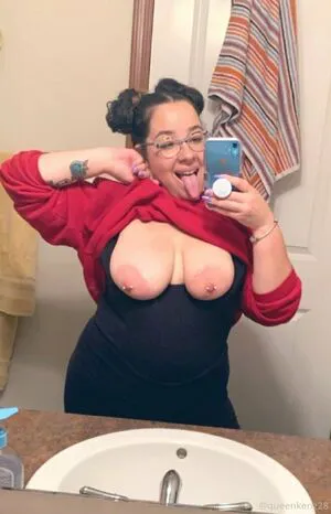Queenkenz28 OnlyFans Leaked Free Thumbnail Picture - #xLq5IN5fFC