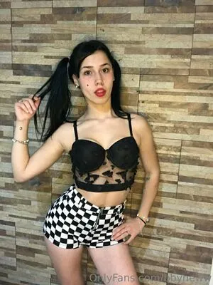 Queenlatinna OnlyFans Leaked Free Thumbnail Picture - #eJyudIBjXu