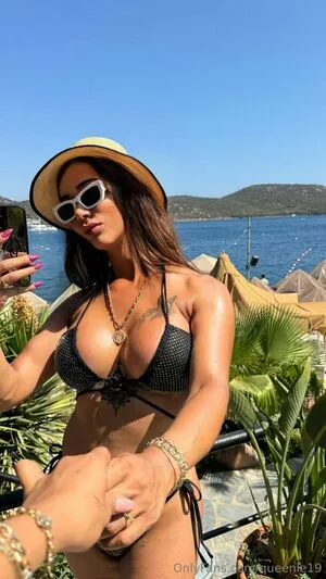 Queenle19 OnlyFans Leaked Free Thumbnail Picture - #BtZ7Nk9B9U