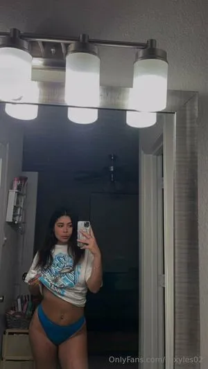Queenles0 OnlyFans Leaked Free Thumbnail Picture - #Cx6rXTYxQ0
