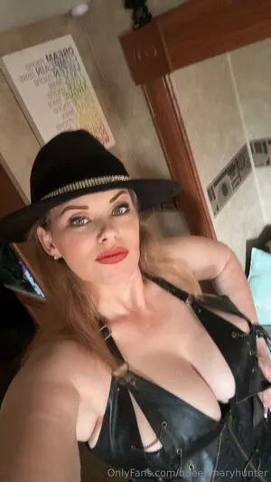Queenmaryhunter OnlyFans Leaked Free Thumbnail Picture - #LqomMJ7zYm