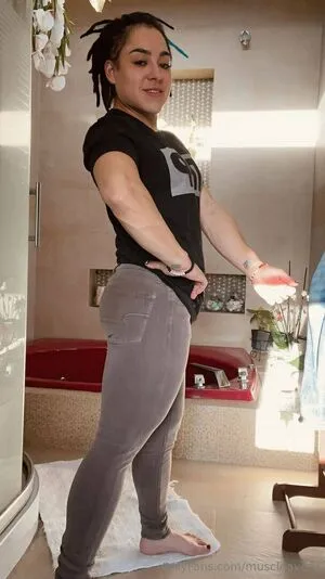 Queenmuscleavery OnlyFans Leaked Free Thumbnail Picture - #XvCz7AeNz8