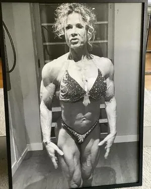 Queenmuscleboobs OnlyFans Leaked Free Thumbnail Picture - #7PaLefuele