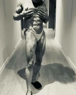 Queenmuscleboobs OnlyFans Leaked Free Thumbnail Picture - #Inbn2vryqe