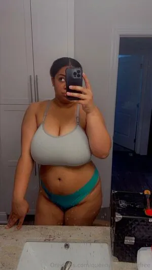 Queennovahoneyfree OnlyFans Leaked Free Thumbnail Picture - #iE6UyaNyUw