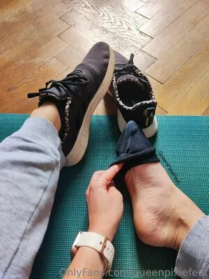 Queenpixiefeet OnlyFans Leaked Free Thumbnail Picture - #wJ4REDocaa