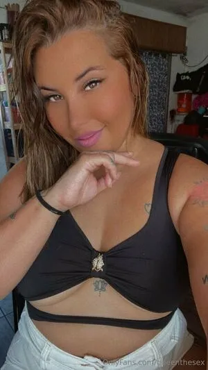 Queenthesex OnlyFans Leaked Free Thumbnail Picture - #4ZRrVDf1me