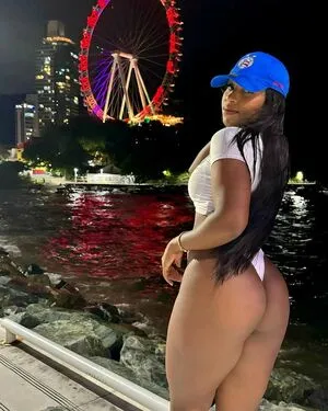 Quele Souza OnlyFans Leaked Free Thumbnail Picture - #0MjNNKEEV5