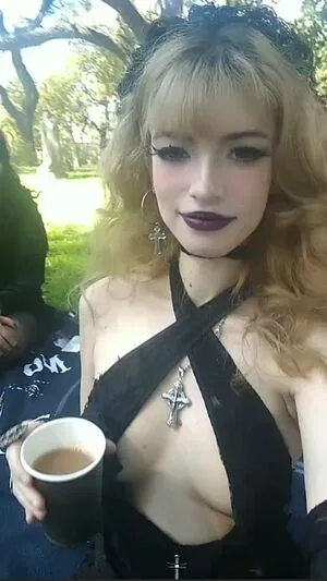 Quimeraax OnlyFans Leaked Free Thumbnail Picture - #1R2OGN3J4b