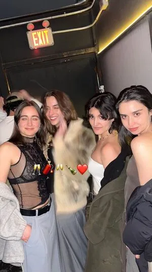 Quinn Shephard OnlyFans Leaked Free Thumbnail Picture - #fiQnhCG4LC