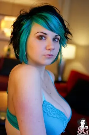 Quinne OnlyFans Leaked Free Thumbnail Picture - #8ZJ5VerpRI