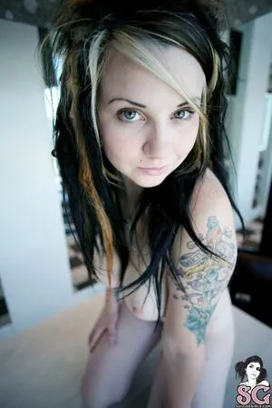 Quinne OnlyFans Leaked Free Thumbnail Picture - #EdAjexdd7t