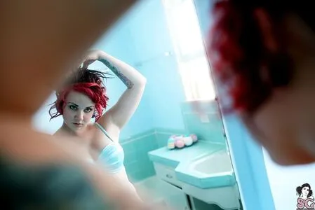 Quinne OnlyFans Leaked Free Thumbnail Picture - #IKJDduGFBh