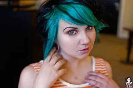 Quinne OnlyFans Leaked Free Thumbnail Picture - #SlDuckSTBF