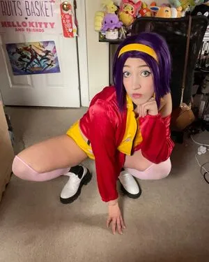 Qweeneevee OnlyFans Leaked Free Thumbnail Picture - #KRpNgSXxYX