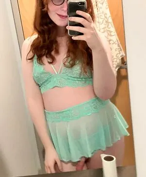 Qwerkioiscute OnlyFans Leaked Free Thumbnail Picture - #UAEaDHfiox
