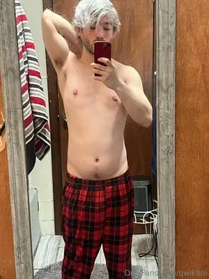 Qwikboi OnlyFans Leaked Free Thumbnail Picture - #3dX7dBkrq2