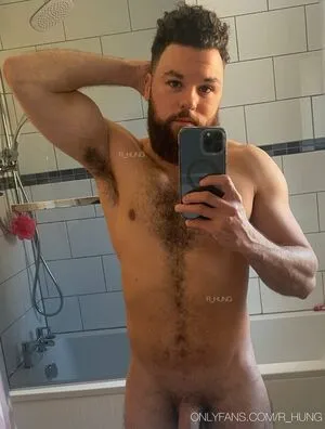 R Hungfree OnlyFans Leaked Free Thumbnail Picture - #5SFMn4oEia