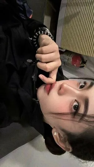 R1 021 OnlyFans Leaked Free Thumbnail Picture - #KGe1WDAOAj