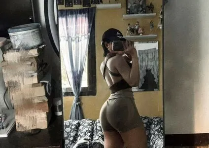 R1_021 OnlyFans Leaked Free Thumbnail Picture - #yMPPFMMqWv