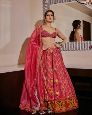 Raashii Khanna OnlyFans Leaked Free Thumbnail Picture - #VkQoaj537x