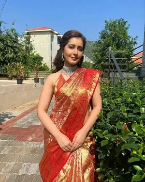 Raashii Khanna OnlyFans Leaked Free Thumbnail Picture - #tRCOb5V5Wc