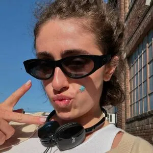 Rachel Anne Sennott OnlyFans Leaked Free Thumbnail Picture - #HHn5tjXHn8