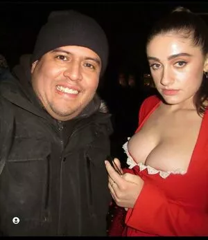 Rachel Anne Sennott OnlyFans Leaked Free Thumbnail Picture - #UjtWiqR0M8