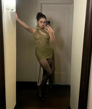 Rachel Anne Sennott OnlyFans Leaked Free Thumbnail Picture - #Y3jo0dhQO1