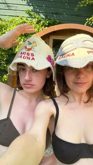 Rachel Anne Sennott OnlyFans Leaked Free Thumbnail Picture - #ZslneIVyUK