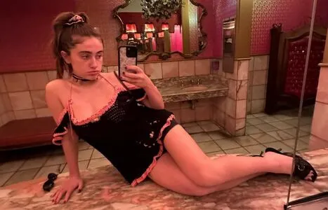 Rachel Anne Sennott OnlyFans Leaked Free Thumbnail Picture - #bKsL7NLZZk