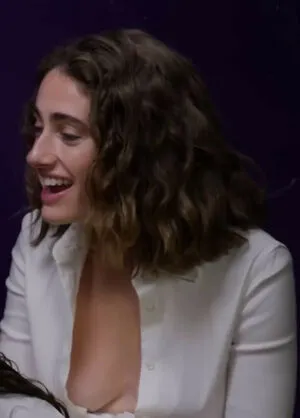 Rachel Anne Sennott OnlyFans Leaked Free Thumbnail Picture - #rtXiP2Kg2B