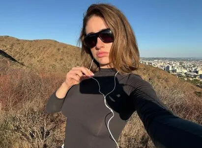 Rachel Anne Sennott OnlyFans Leaked Free Thumbnail Picture - #thYHgLKhVv