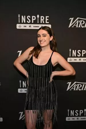 Rachel Anne Sennott OnlyFans Leaked Free Thumbnail Picture - #yMAViaYlgJ