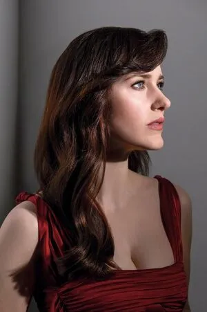 Rachel Brosnahan OnlyFans Leaked Free Thumbnail Picture - #7WFj1Q524s