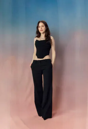 Rachel Brosnahan OnlyFans Leaked Free Thumbnail Picture - #Fa0lrud3wL