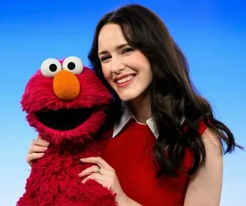 Rachel Brosnahan OnlyFans Leaked Free Thumbnail Picture - #H1E2RS4agm